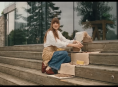 Adria Arjona, de Andor, e Dakota Johnson, de Materialists, são as manchetes de Splitsville