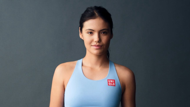 Emma Raducano se torna a primeira tenista a assinar com a Uniqlo, deixando a Nike