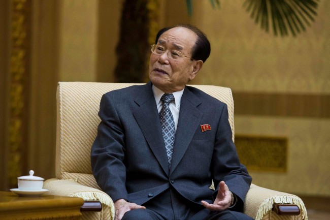 Kim Yong Nam, chefe de Estado da Coreia do Norte que serviu sob três Kims, morre aos 97 anos