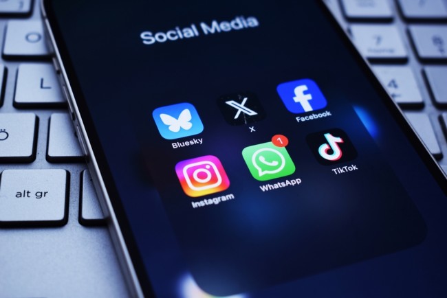 Austrália lança campanha para limitar o uso de mídia social por adolescentes