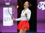 A jogadora ucraniana Marta Kostyk se recusa a cumprimentar Sabalenka na final de Brisbane: "H&aacute; milhares sem luz e &aacute;gua morna"
