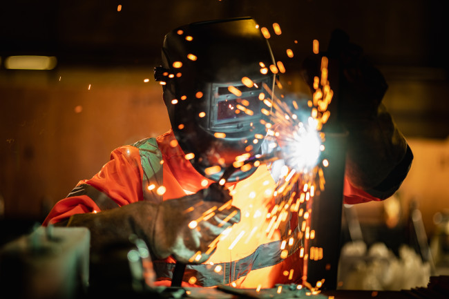 A China emite declaração sobre a decisão do governo britânico de assumir a British Steel para a propriedade pública