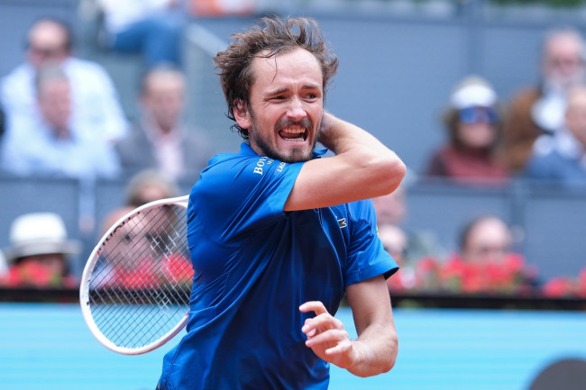 Medvedev encerra a sequência de vitórias de Alcaraz: 