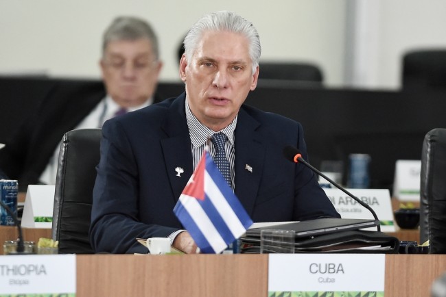 Trump corta a linha de vida da Venezuela com Cuba