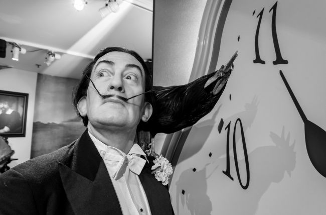 Pintura de Salvador Dali vendida em uma liquidação de casa por £ 150