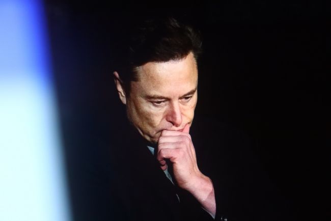 Musk lamenta postagens recentes sobre Trump