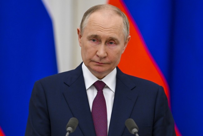 Rússia rejeita alegação de "tigre de papel" de Trump e afirma força econômica e militar