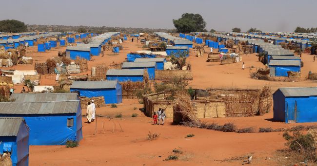 Sudão enfrenta a maior crise humanitária do mundo em meio à guerra civil em curso