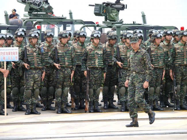 Taiwan simula cenários militares em jogos anuais de guerra Han Kuang