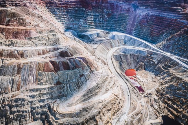Trump intensifica disputa comercial com aumento de tarifas sobre cobre