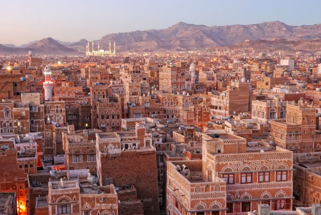 Ataque israelense mata primeiro-ministro iemenita administrado por houthis