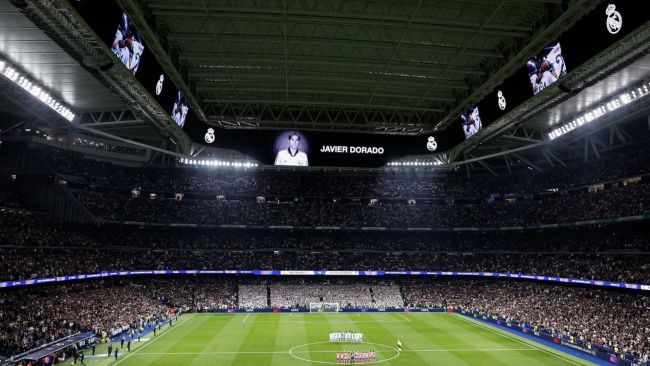 O Real Madrid fez um minuto de silêncio por Javier Dorado, ex-jogador que morreu de leucemia, mas assobios foram ouvidos