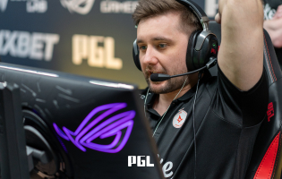 PGL Bucarest 2026: Astralis e FUT Esports garantem ingressos para os playoffs