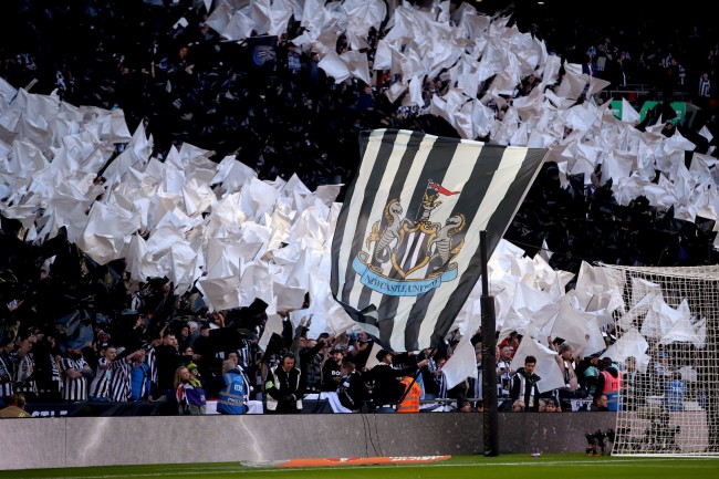 Newcastle reclama formalmente à UEFA e ao Olympique de Marselha por "uso inaceitável de força desproporcional"