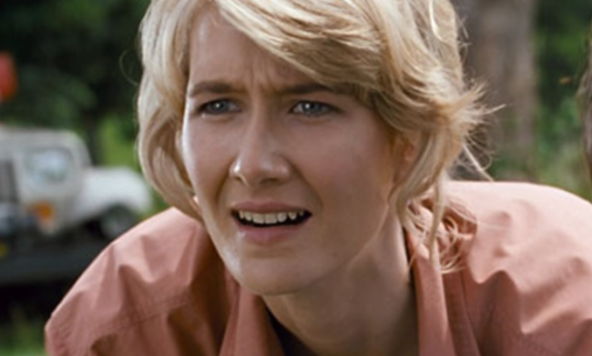 Laura Dern acha partes de Jurassic Park totalmente inapropriadas hoje