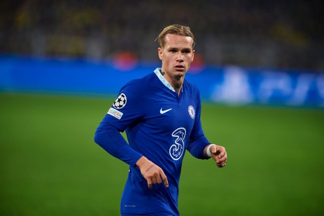 Mykhailo Mudryk, estrela do Chelsea, enfrenta suspensão de quatro anos em caso de doping