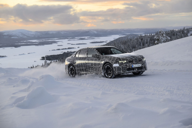 A BMW finalmente vai apresentar o novo i3 este mês