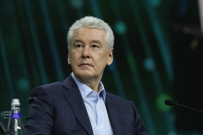 A Rússia afirma que frustrou o maior ataque de drone ucraniano em um ano durante o fim de semana