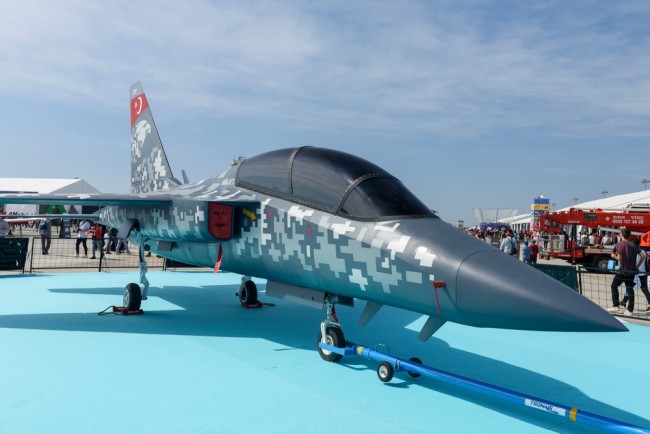 Espanha e Turquia assinam um acordo de €2,6 bilhões para 30 jatos de treinamento