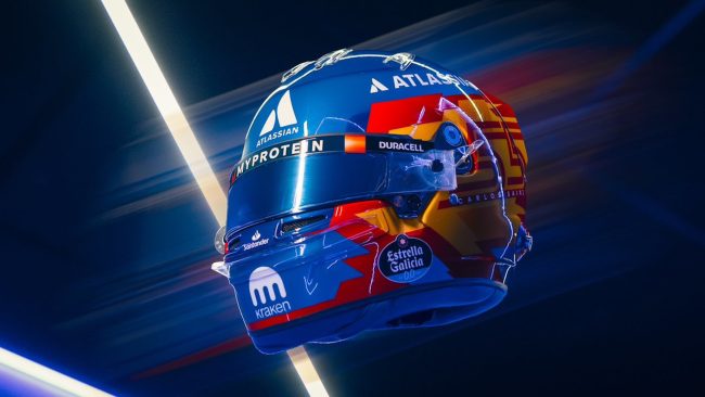 Começa a era de Carlos Sainz na Williams: primeira olhada em seu capacete para a temporada de 2025