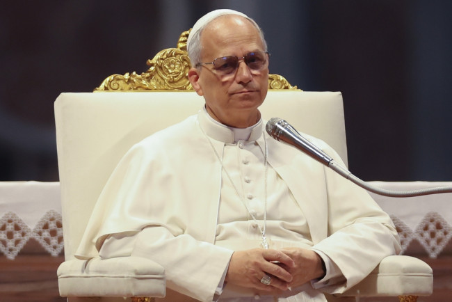 O Papa Leão exorta a mídia a mostrar o custo humano da guerra, não 