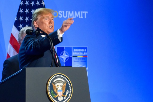Trump afirma "acesso total" à Groenlândia enquanto a OTAN pede uma presença ártica mais forte