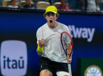 Fim da linha para as sensa&ccedil;&otilde;es adolescentes J&oacute;dar e Fonseca em Roland Garros, mas com respostas muito positivas