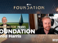 Jared Harris em Foundation: Hari Seldon da 3ª temporada: "Não é mais o mestre das marionetes, mas um fantoche"