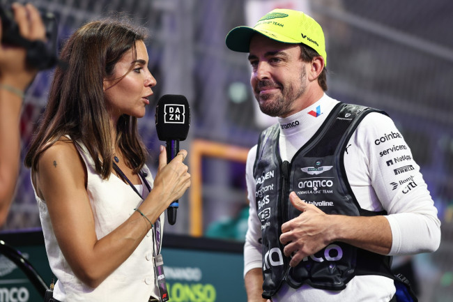 Fernando Alonso chegará mais tarde ao Grande Prêmio do Japão devido ao nascimento de seu primeiro filho
