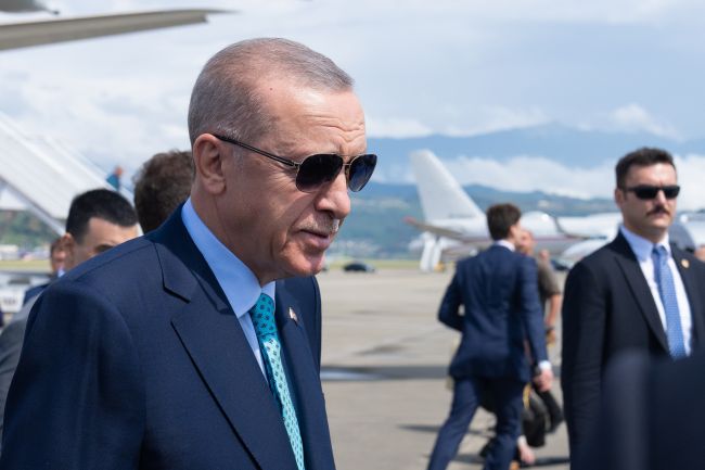 Turquia aberta a enviar tropas para a Ucrânia, se necessário, segundo fontes