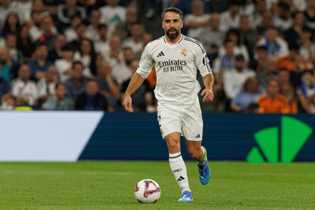 O capitão do Real Madrid, Carvajal, sofre outra lesão um dia depois de regressar ao El Clásico