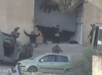V&iacute;deo mostra for&ccedil;as israelenses atirando em palestinos mortos momentos ap&oacute;s a rendi&ccedil;&atilde;o
