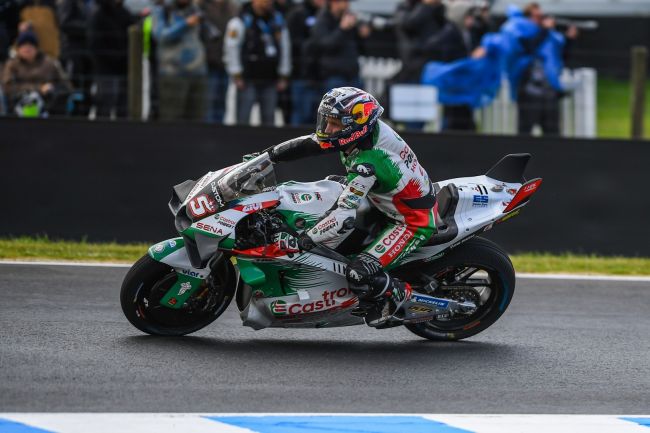 Johann Zarco sofre ferimentos no joelho após prender a perna com a moto de Bagnaia em um grave acidente no GP da Catalão