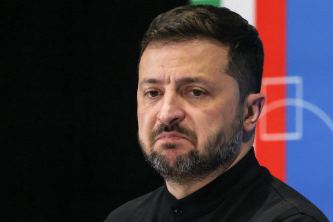 Zelensky diz que os EUA frequentemente pedem concessões à Ucrânia, mas não à Rússia