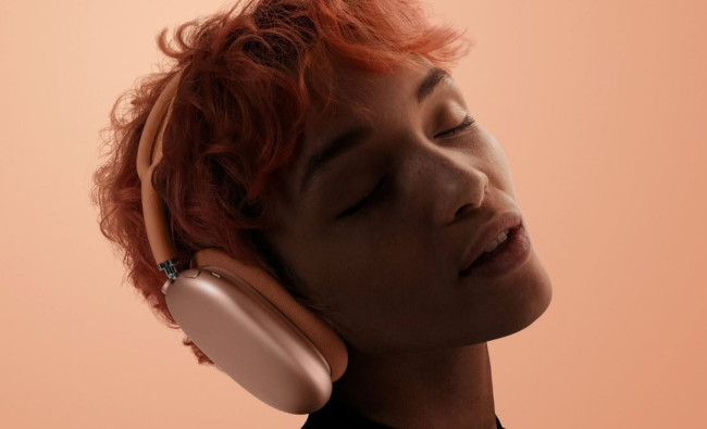 A Apple finalmente revela os AirPods Max 2 com chip H2 e cancelamento de ruído mais forte