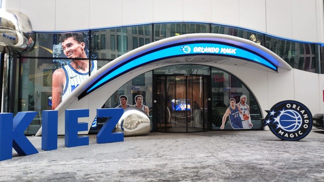 Orlando Magic chega a Berlim com toda a emoção da NBA (e você pode ganhar coisas de graça)