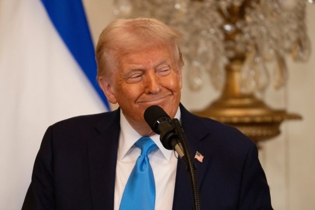 Donald Trump ordenou que todos os sem-teto deixassem Washington, D.C.