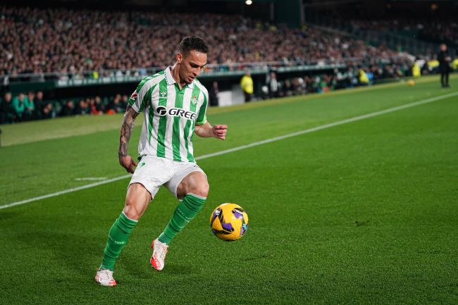 Betis compara estatísticas de Antony com as de Vini Jr: "Apenas um candidato claro à Bola de Ouro"
