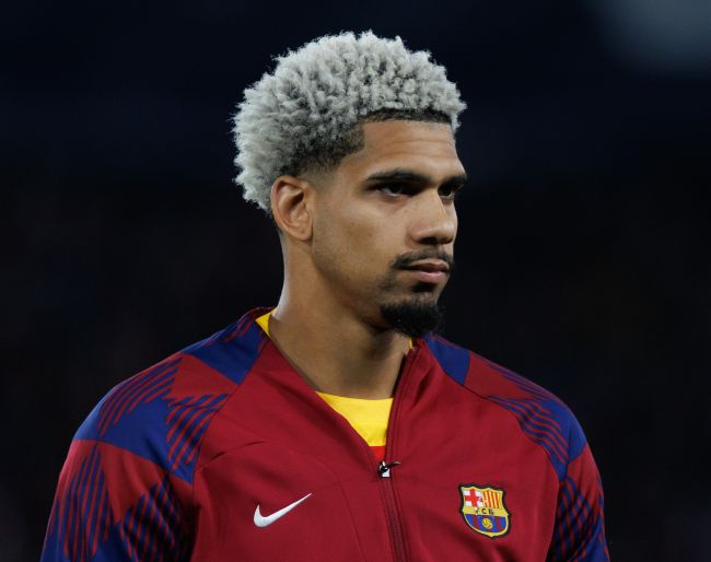 O capitão do Barça, Ronald Araújo, pediu uma ausência temporária para se recuperar da ansiedade após as críticas