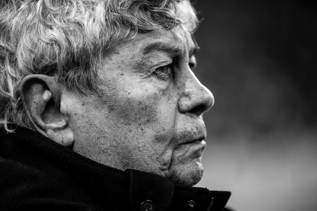 O técnico da Romênia, Mircea Lucescu, morre de emergência cardíaca