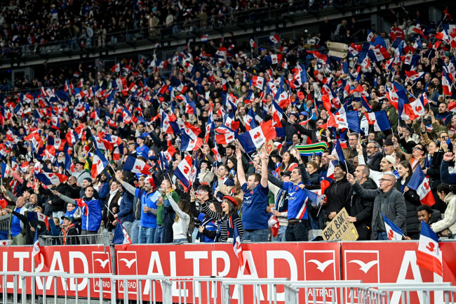 A França espanca o País de Gales no Six Nations e busca o Grand Slam de rugby