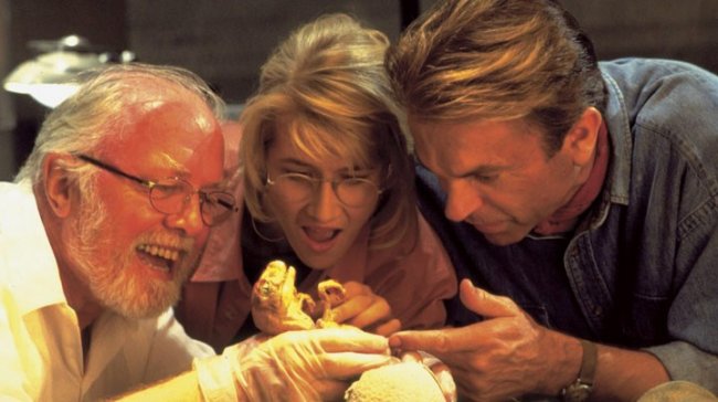 Laura Dern, Sam Neill e Jeff Goldblum retornam ao primeiro comercial de Jurassic Park no Super Bowl