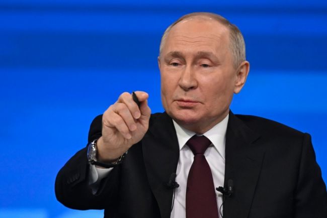 Kremlin sinaliza abertura para paz na Ucrânia, mas alerta para caminho complexo pela frente