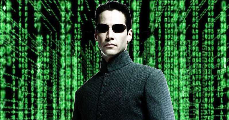 Keanu Reeves fala sobre a alt-right usando metáforas de The Matrix