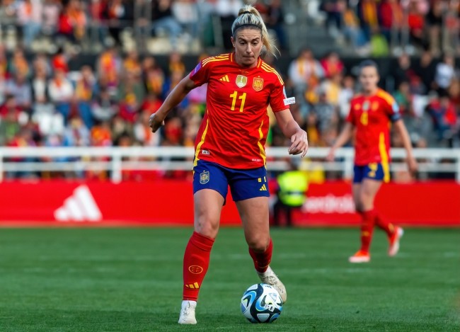 O novo treinador da seleção feminina da Espanha estreia com uma goleada para a Suécia nas semifinais da Liga das Nações