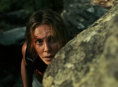 Taron Egerton vira um man&iacute;aco completo enquanto ca&ccedil;a Charlize Theron no Apex de Netflix 
