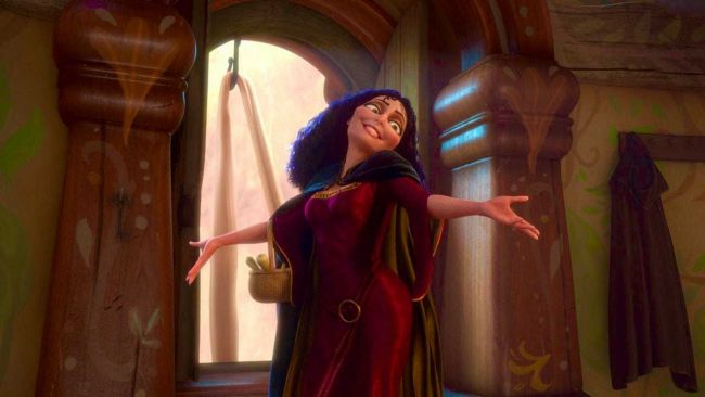 Rumor: Kathryn Hahn interpretará Mãe Gothel em live-action Enrolados