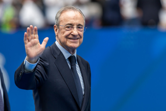 Florentino Pérez pode ter concorrência nas eleições do Real Madrid pela primeira vez desde 2009, "aquele homem com sotaque mexicano"