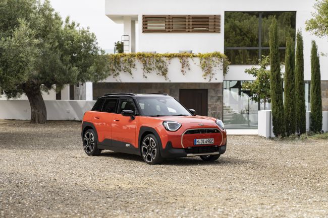 Mini mostra novo modelo Aceman totalmente elétrico
