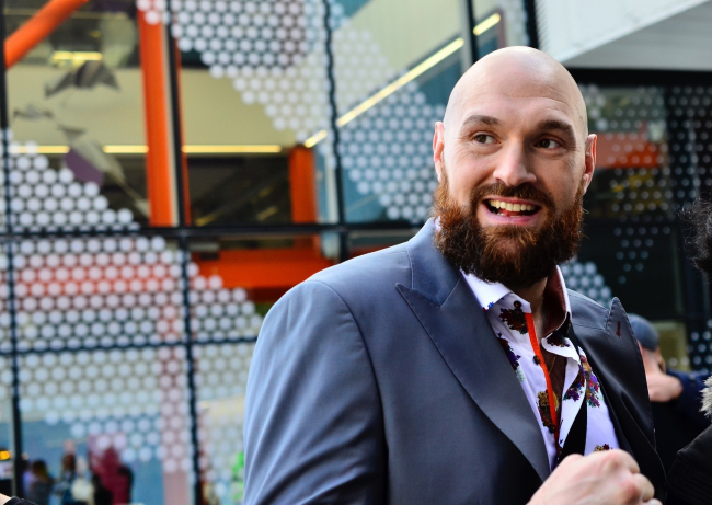 Tyson Fury anuncia sua aposentadoria do boxe: "Vou acabar com isso"